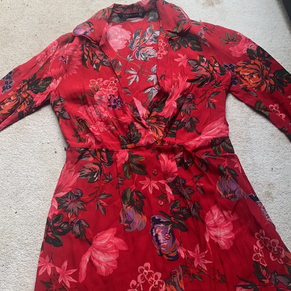 Zara res floral dress - Picture 2 of 4